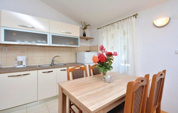 Apartman Zora Podstrana Bagian luar foto