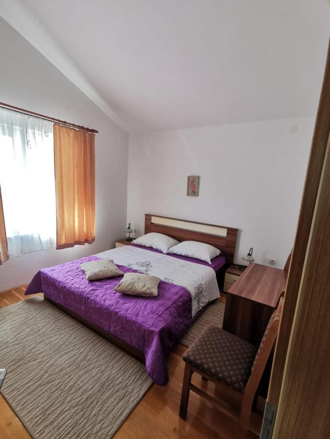 Apartman Zora Podstrana Bagian luar foto